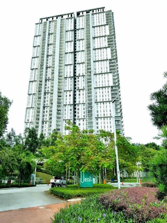 Cyberjaya & Putrajaya Verdi Nature 5 Plus 2 Pax Fully Air-Con Exterior photo